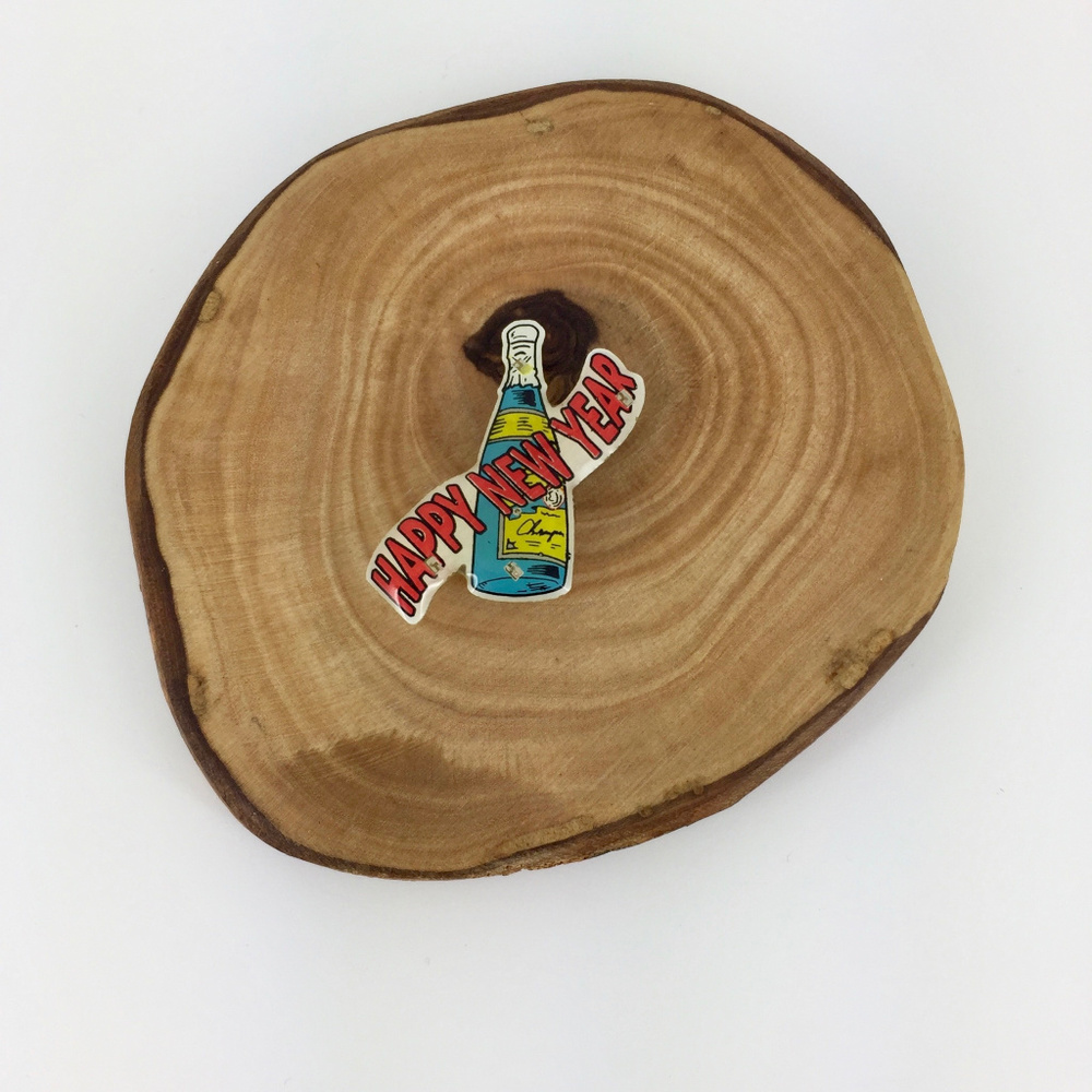 VINTAGE . RETRO HAPPY NEW YEAR CHAMPAGNE MAGNET . FRIDGE MAGNET . 2026 . NYE